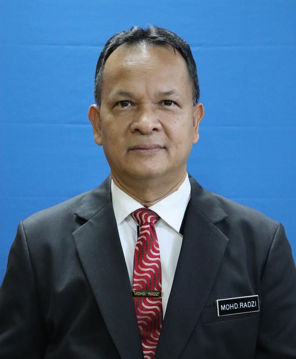 PK PENTADBIRAN : EN RADZI